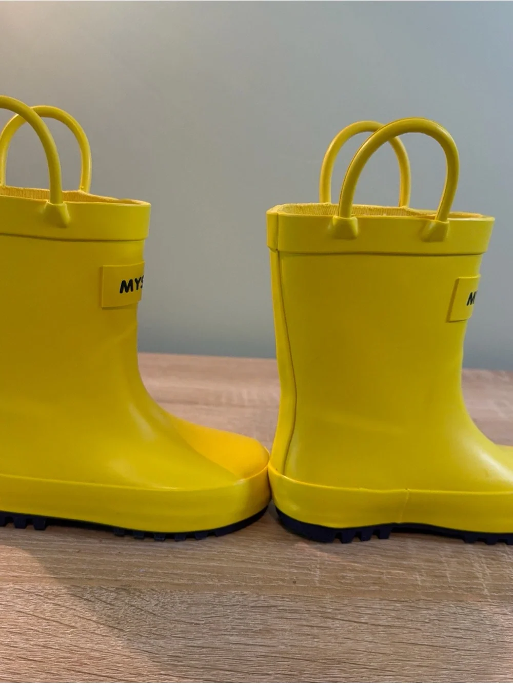 Mysoft Kids Yellow Rain Boots Toddler Sz 6 Waterproof Rubber Pull On Rain Shoes